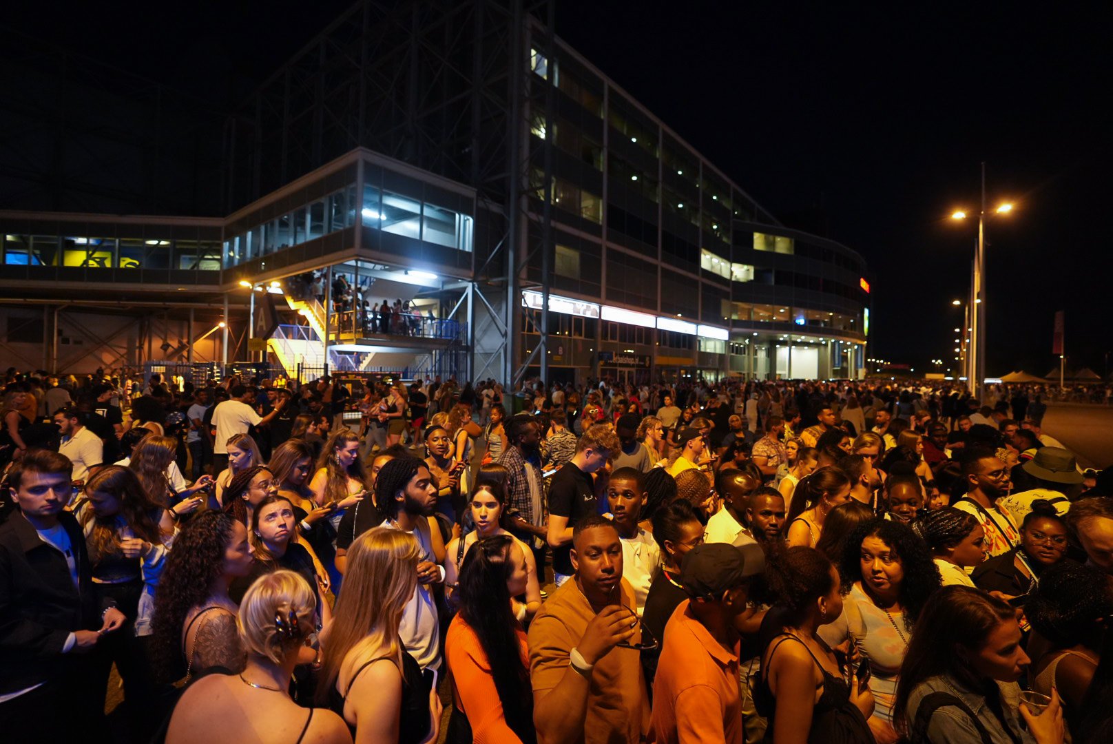 Show Burna Boy in Gelredome na ruim twee uur vertraging geannuleerd