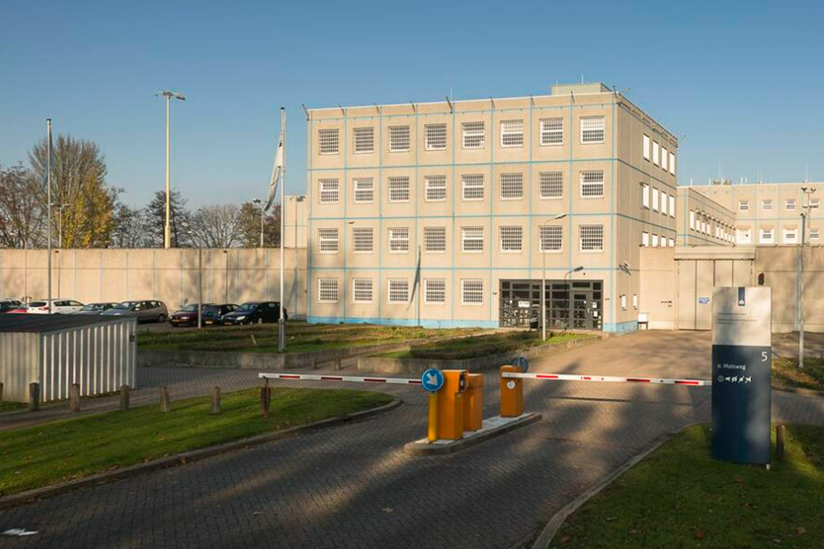 Medewerker Penitentiaire Inrichting Arnhem opgepakt