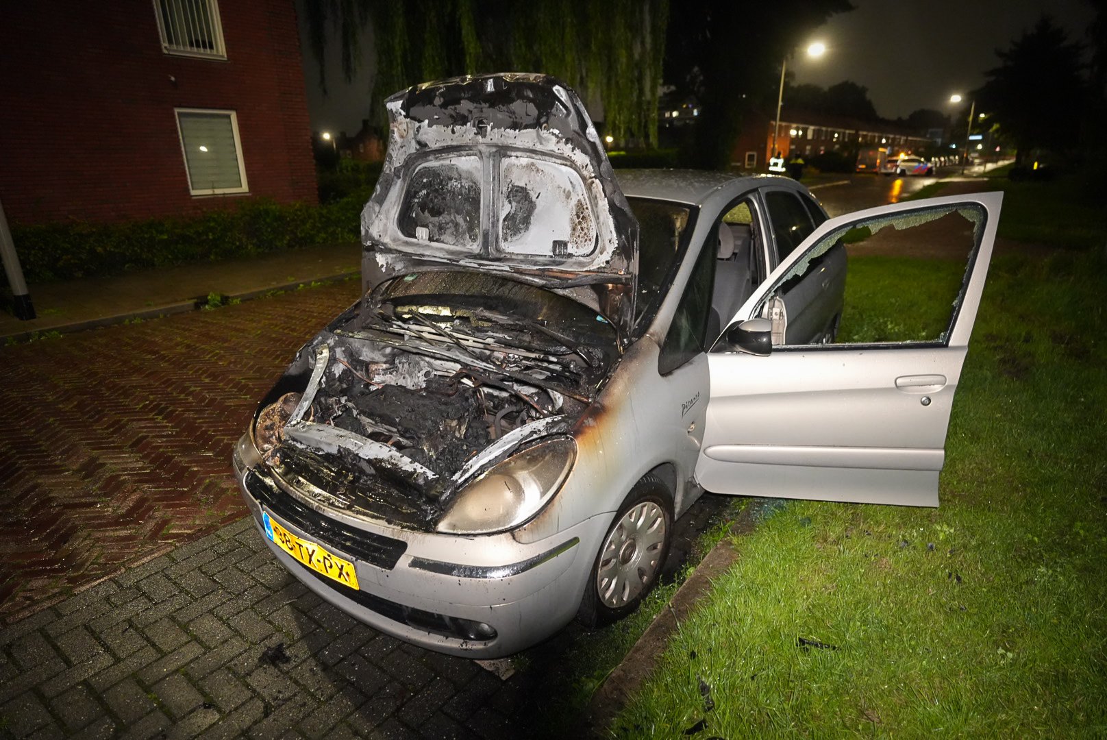 Weer een autobrand in Arnhem