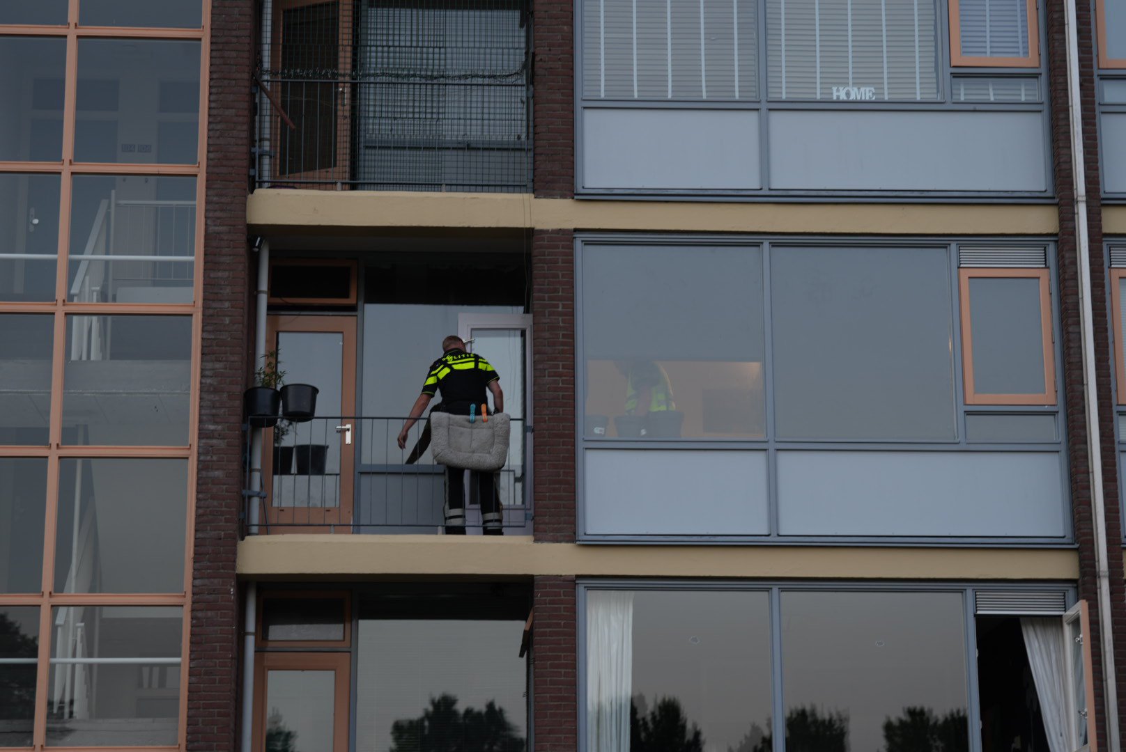 Vrouwen gearresteerd na drugs- en medicatievondst in Doesburg