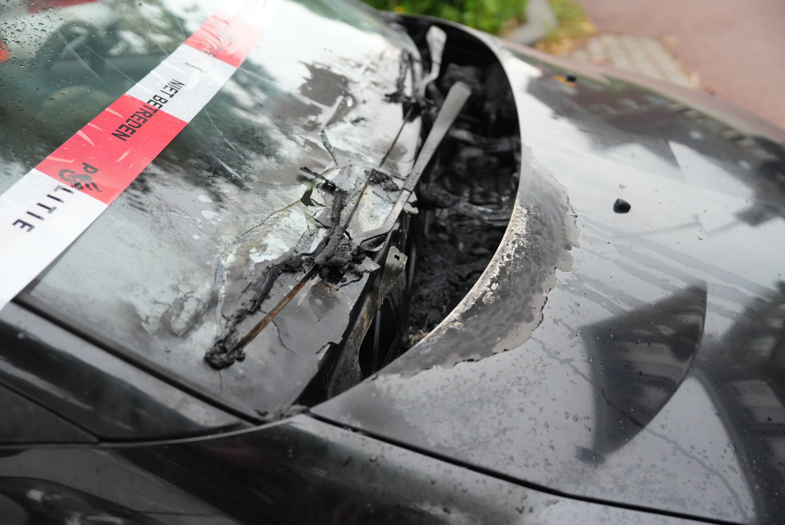 Brandstichting vermoedelijk oorzaak autobrand in Arnhem