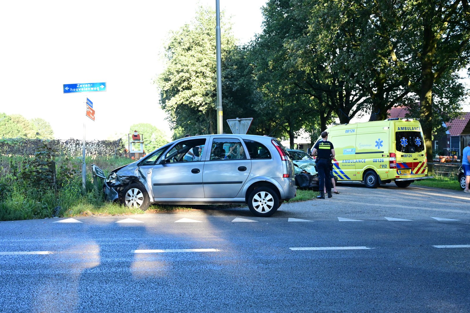 Beschonken bestuurder met dochter krijgt ongeval