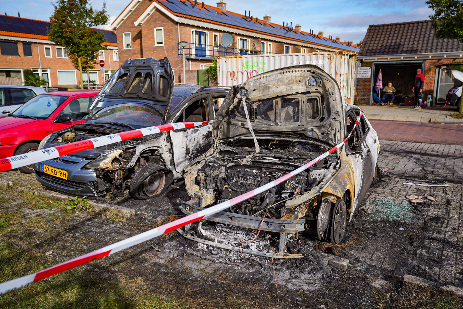Drie voertuigen verwoest door brand Arnhem