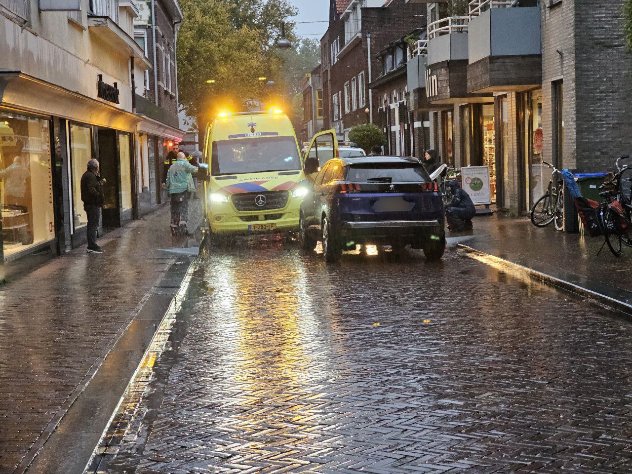 Fietser van achteren aangereden door auto