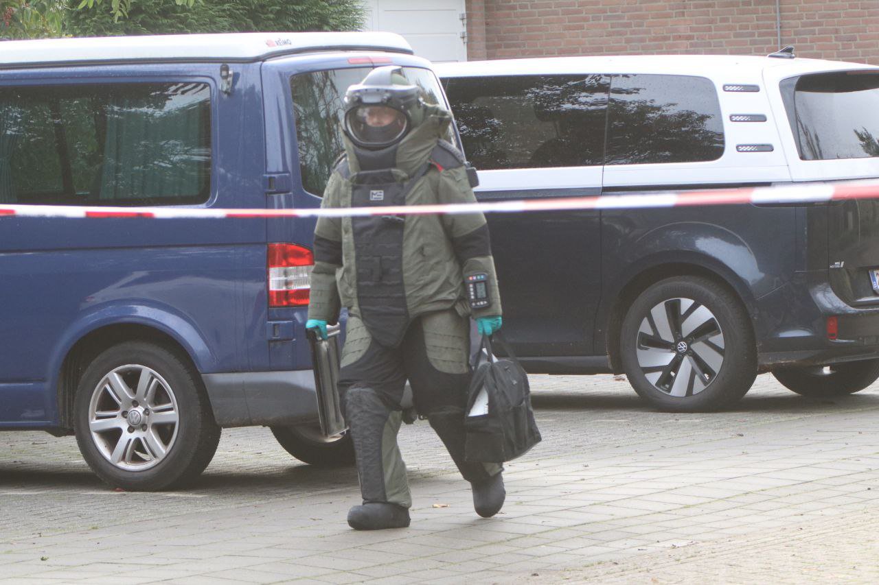Verdacht pakket aangetroffen voor woning in Bennekom