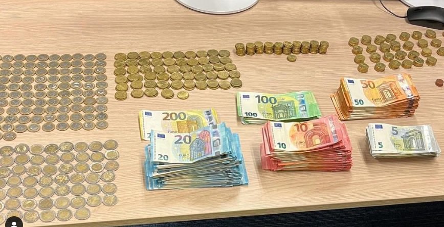 Witwassen en drugssmokkel door jonge vrouwen