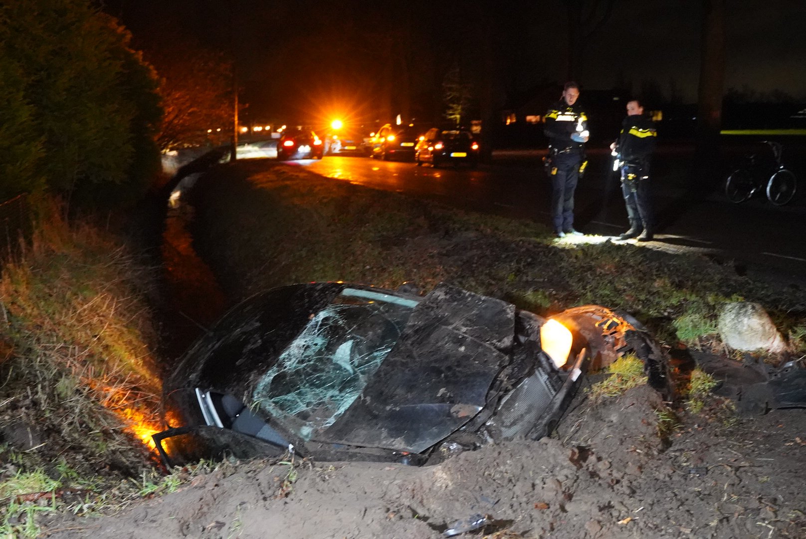 Auto zwaar beschadigd na eenzijdig ongeval
