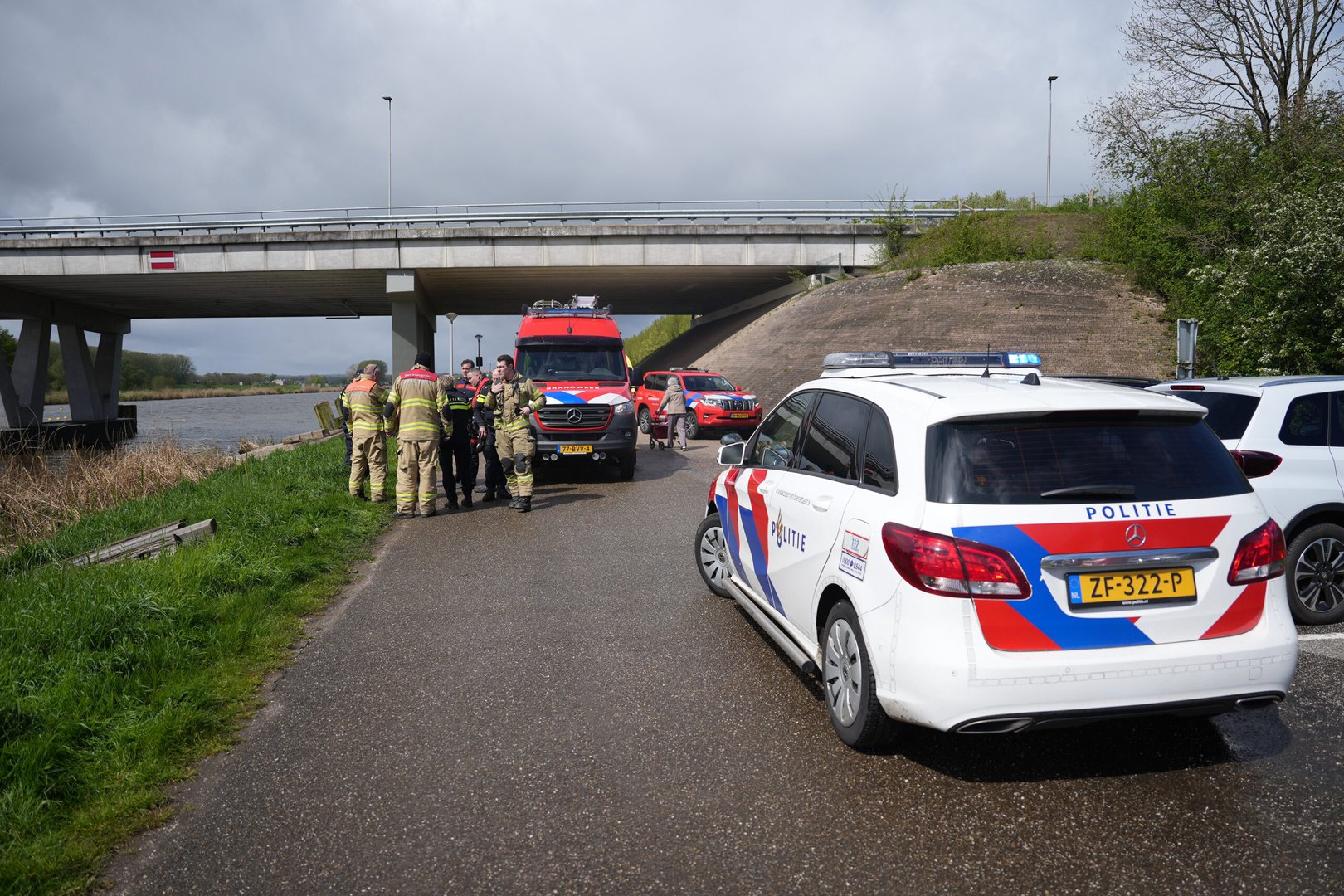 Hulpdiensten groots uitgerukt na melding persoon te water
