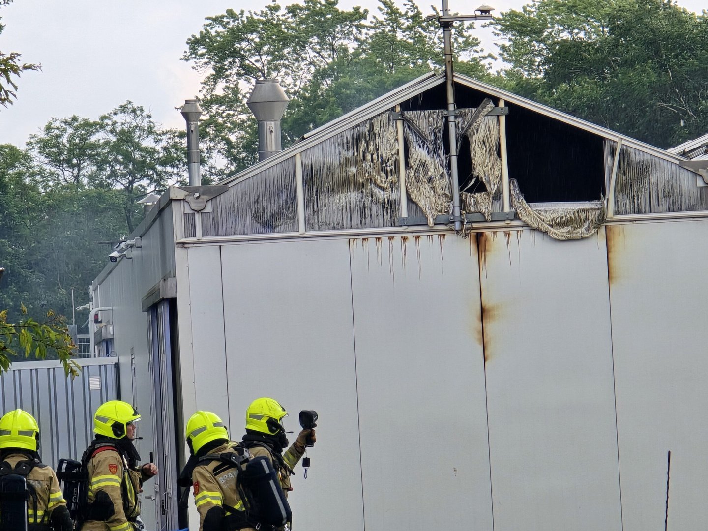 Medewerker blust zelf brand bij Voedsel- en Warenautoriteit in Wageningen