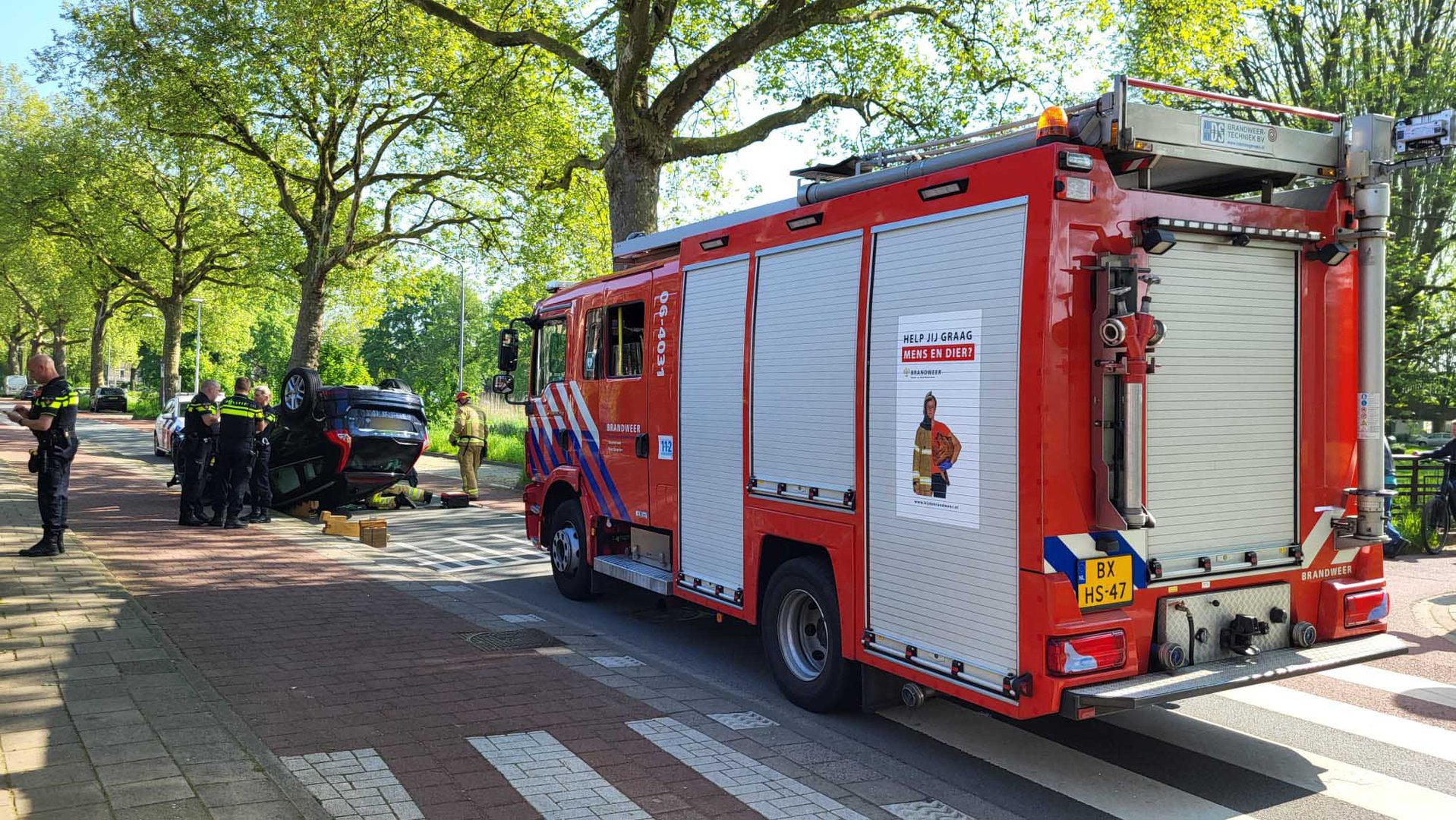 Auto belandt op kop bij eenzijdige aanrijding in Zutphen