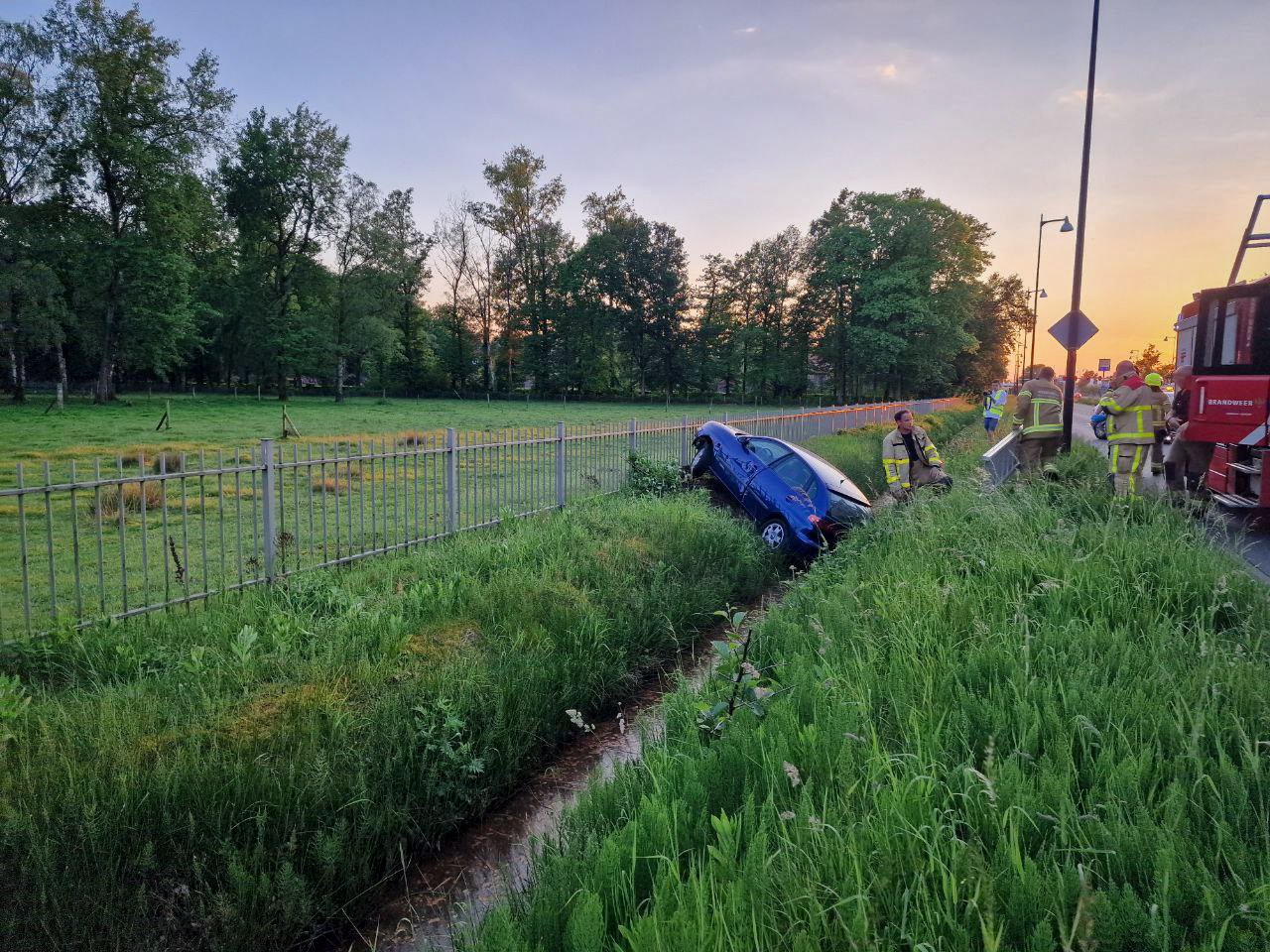 Automobilist belandt in sloot