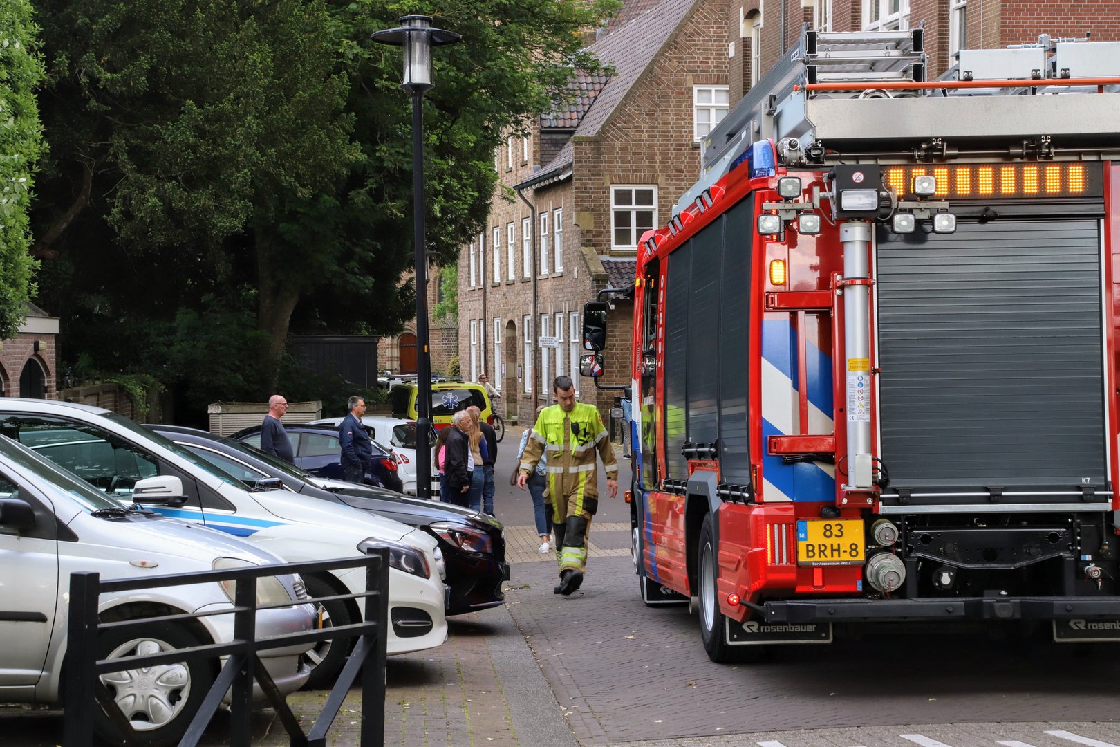 Man overlijdt na val van balkon tijdens schoonmaken