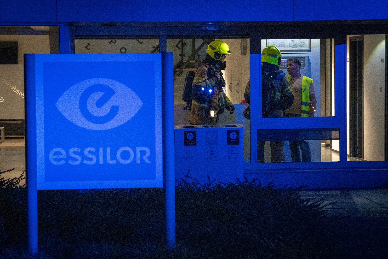 Deel Zevenaar zonder stroom na brand in hoogspanningskast