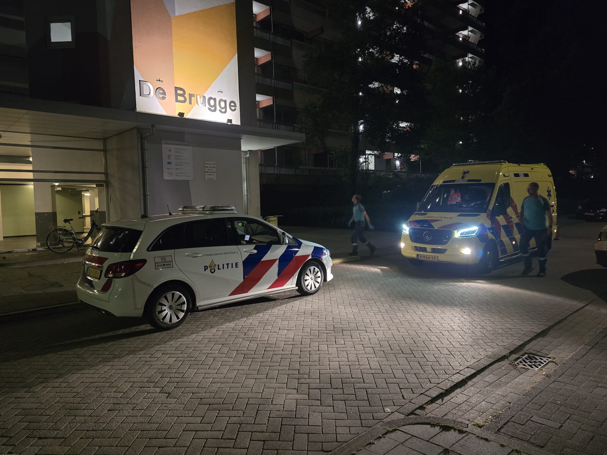 Politie onderzoekt melding van overval op flatwoning