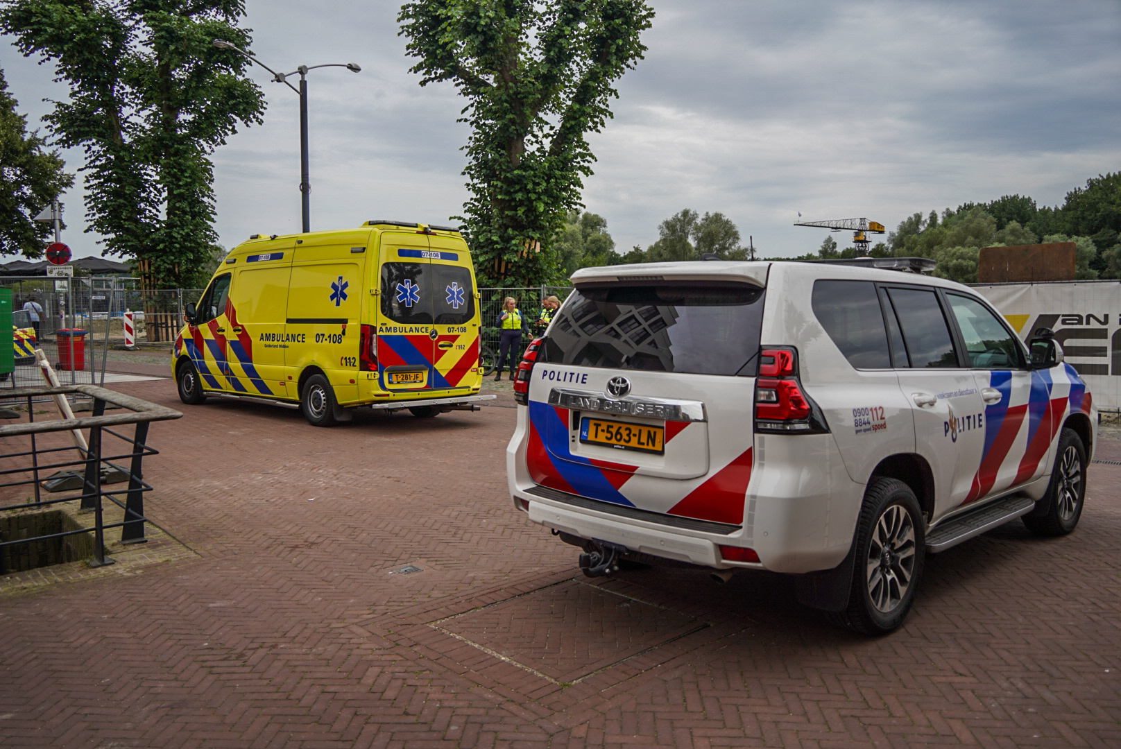 Persoon uit de Rijn bij Arnhem gered