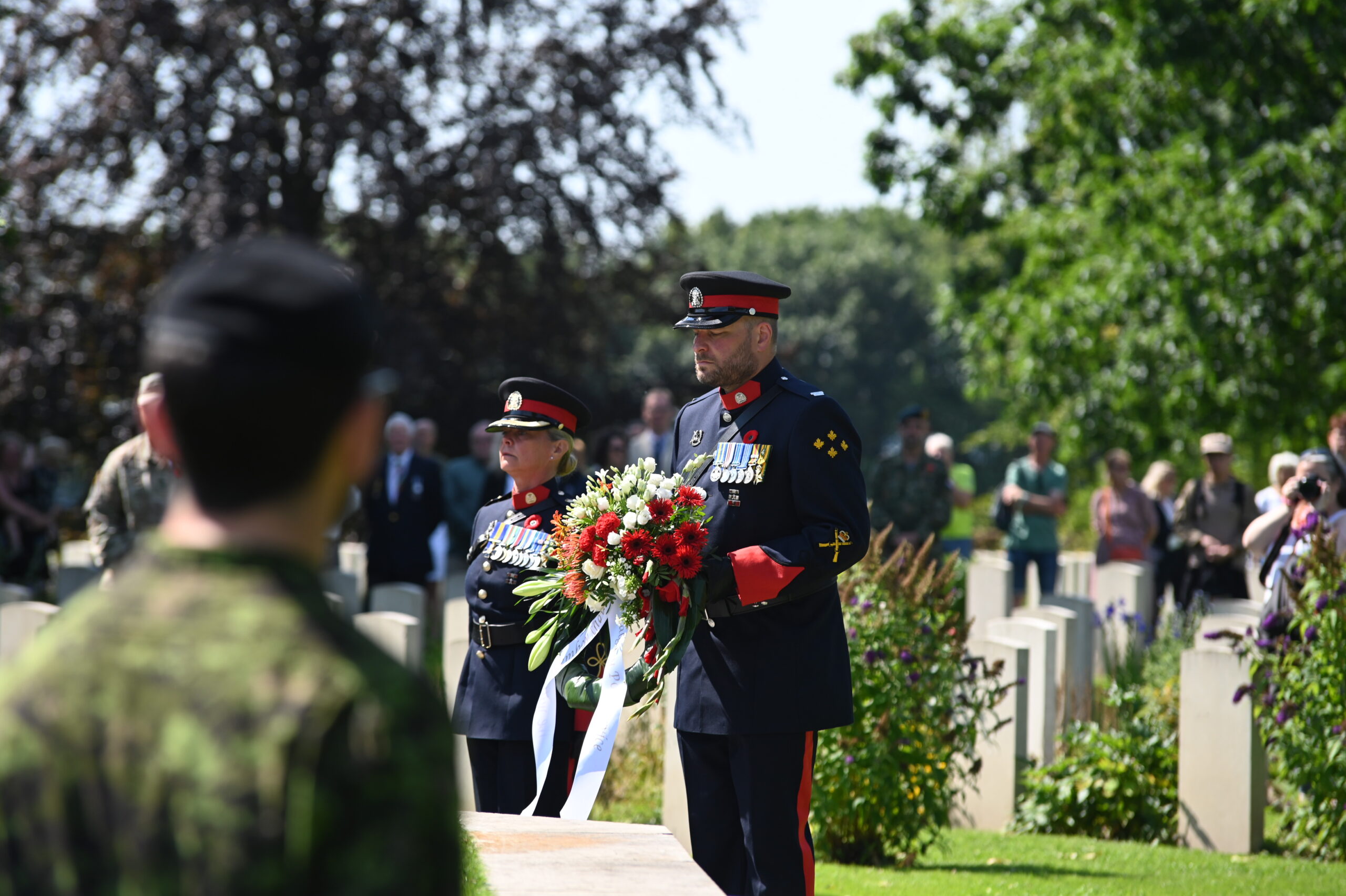 Indrukwekkende herdenkingsceremonie op erebegraafplaats Groesbeek