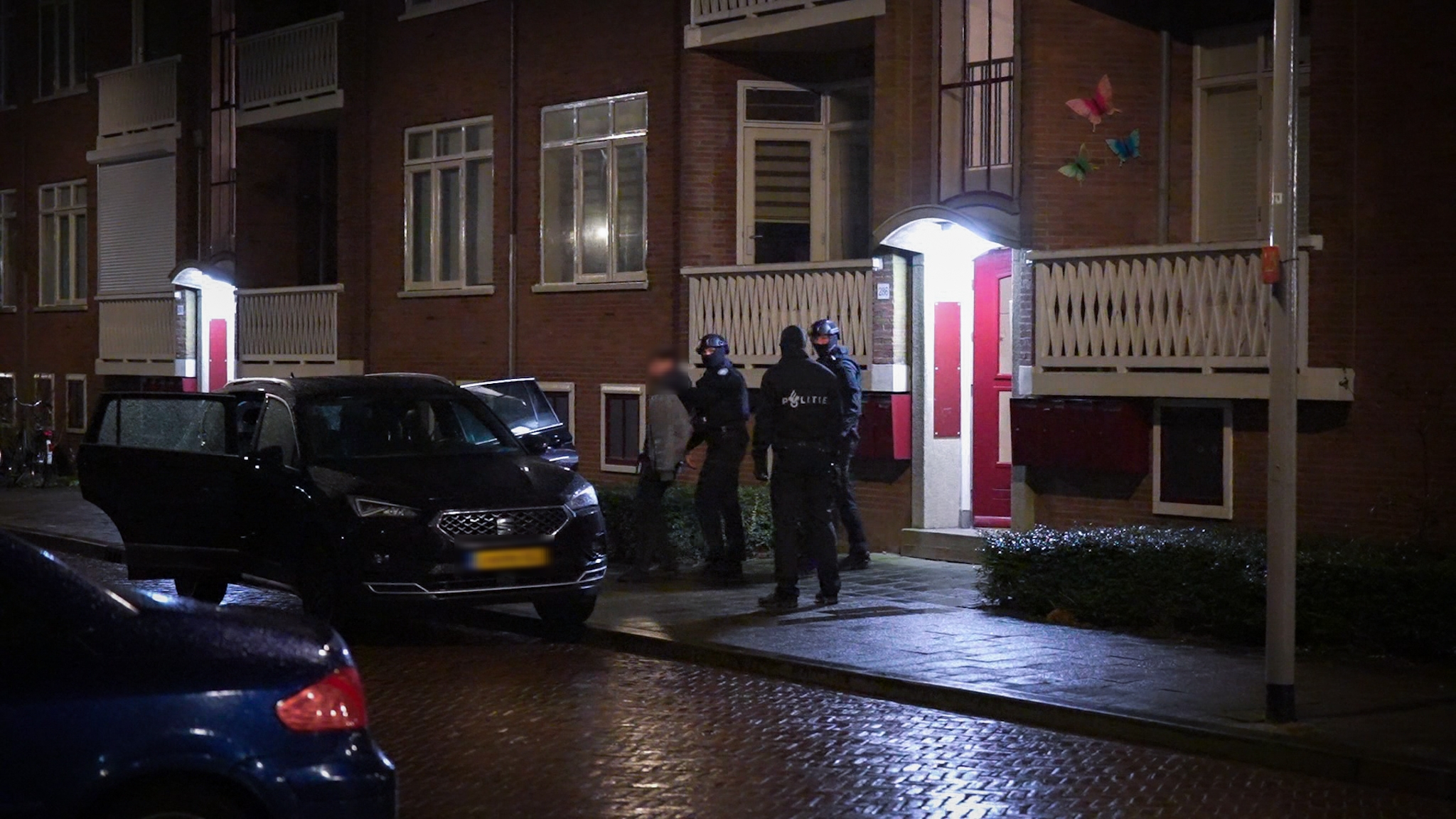 Arrestatie-eenheid doet inval in Arnhem