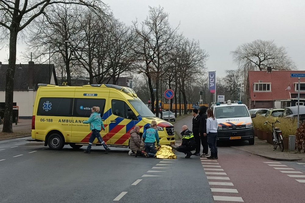 Fietser gewond na aanrijding met auto
