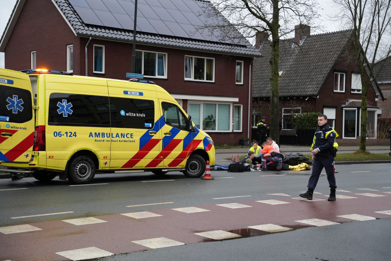 Scooterrijder gewond na aanrijding met automobilist