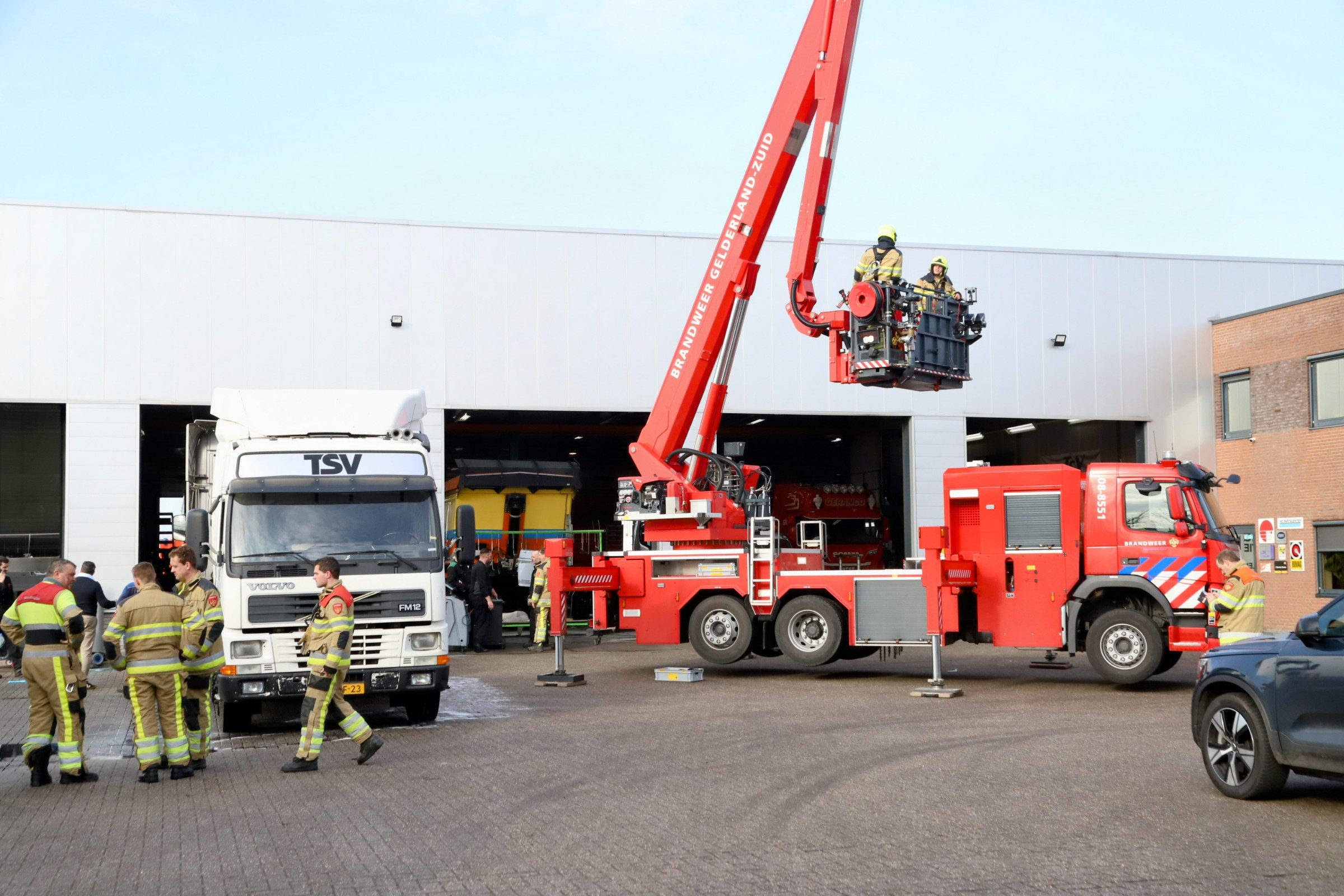 Brand op industrieterrein snel onder controle