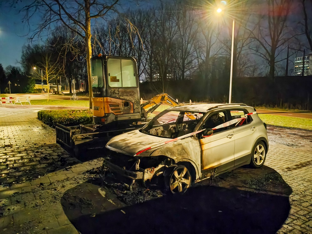 Opnieuw geparkeerde auto uitgebrand in Arnhem