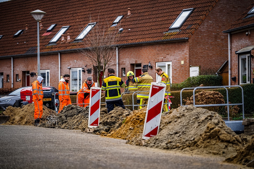 Gasleiding geraakt tijdens graafwerkzaamheden
