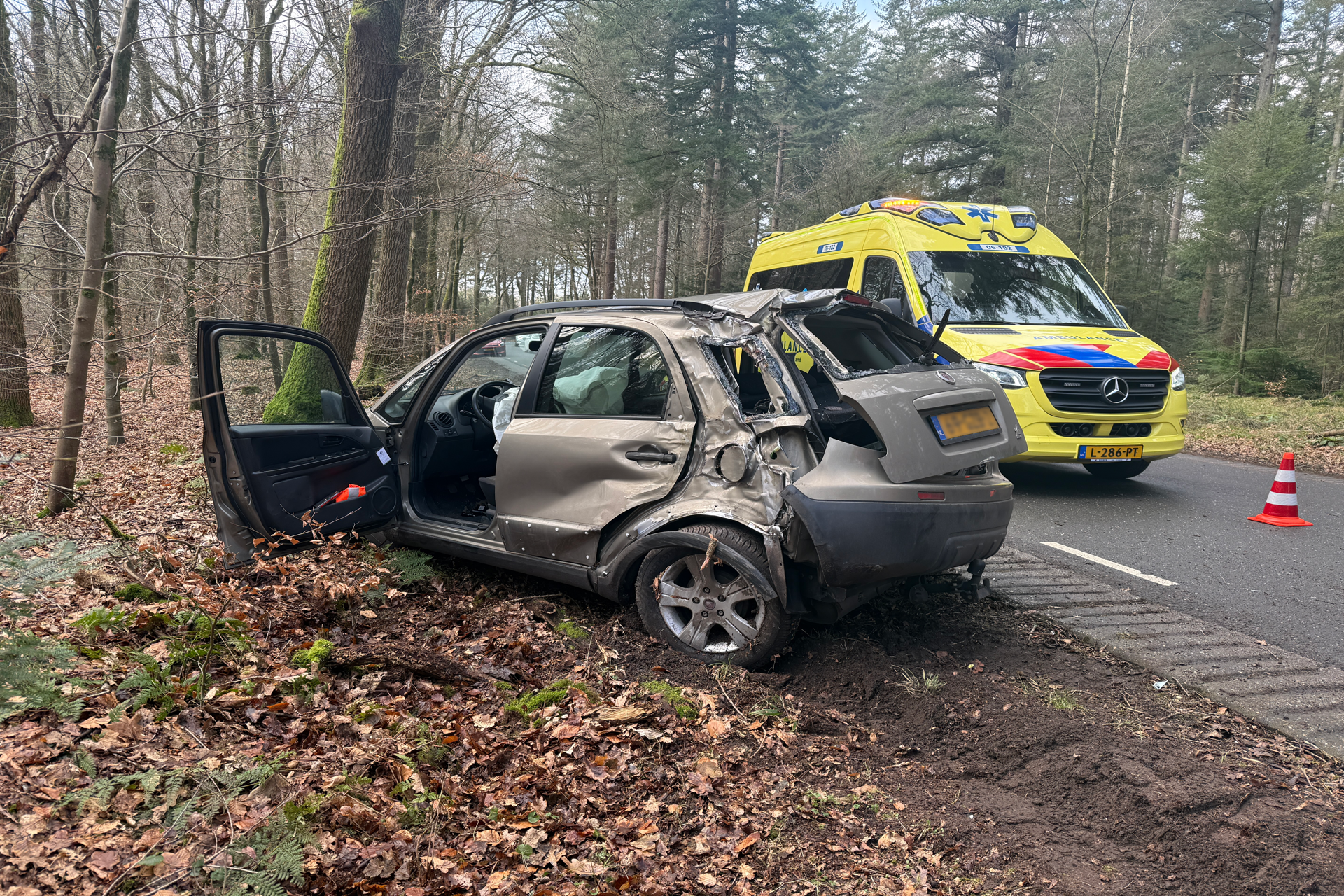 Veel schade na eenzijdig ongeval in Ermelo
