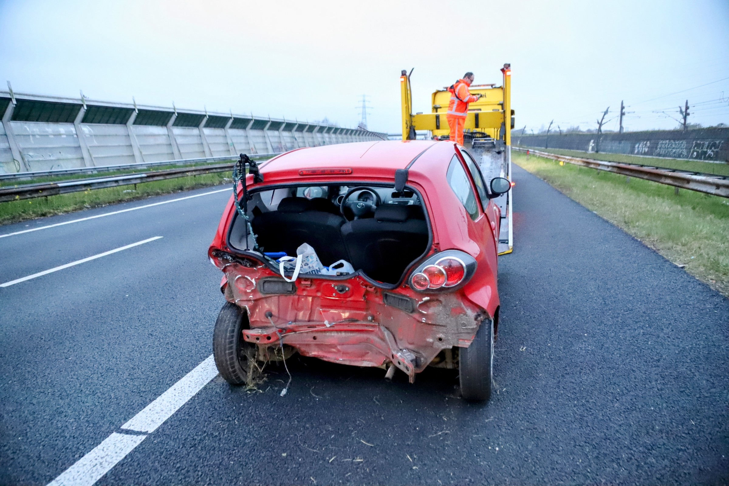 Veel schade bij botsing op de A15
