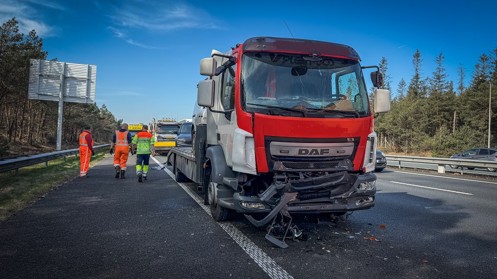 Ravage en lange file door ongeval op A12 bij Arnhem