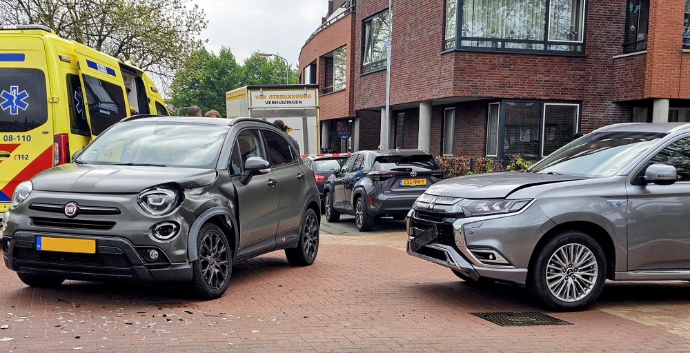 Veel blikschade na voorrangsfout