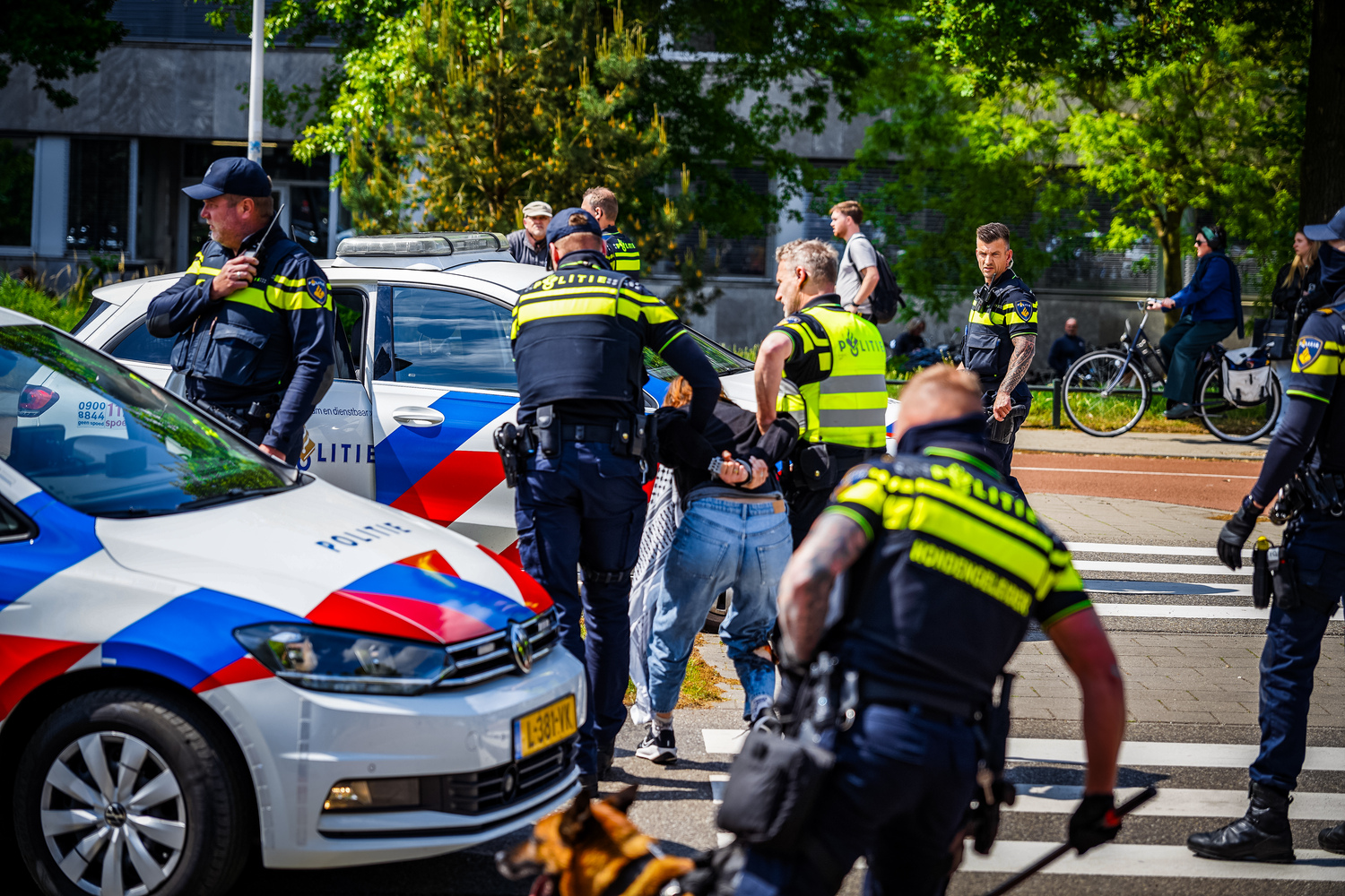 Demonstratie bij Radboud loopt uit de hand, meerdere aanhoudingen