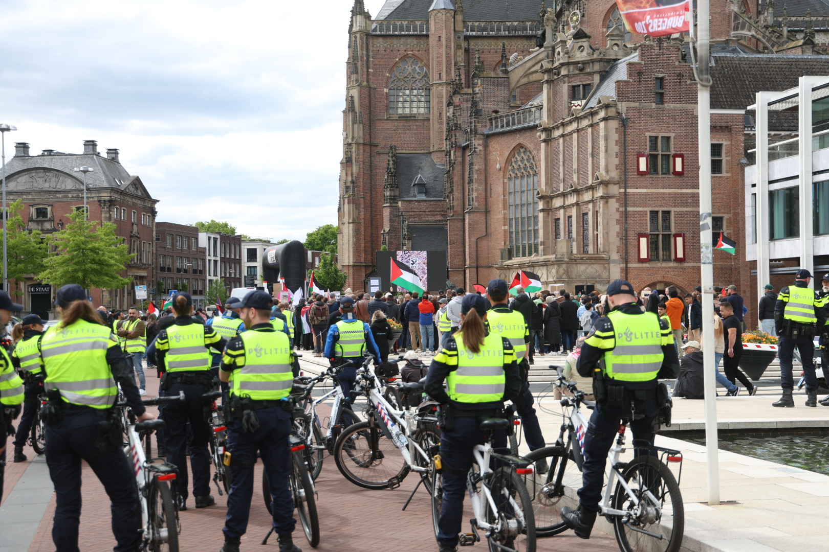 Honderden demonstranten bijeen voor pro-Palestina-protest