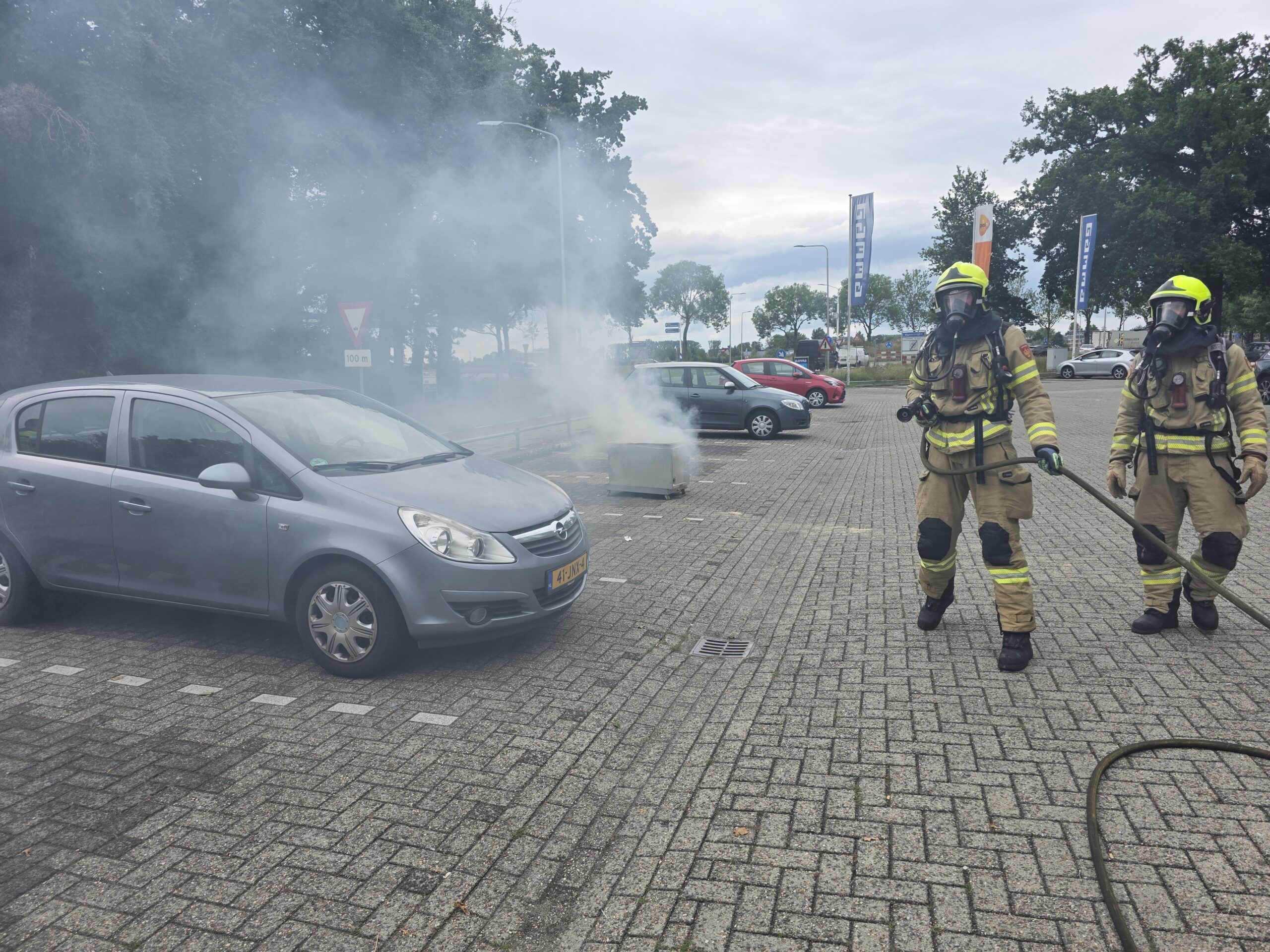 Gamma ontruimd na rook in zaagruimte