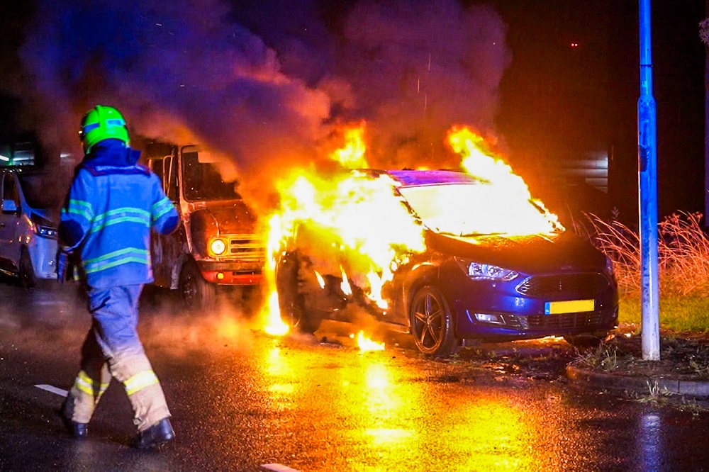 Opnieuw autobranden in Arnhem, twee auto’s uitgebrand
