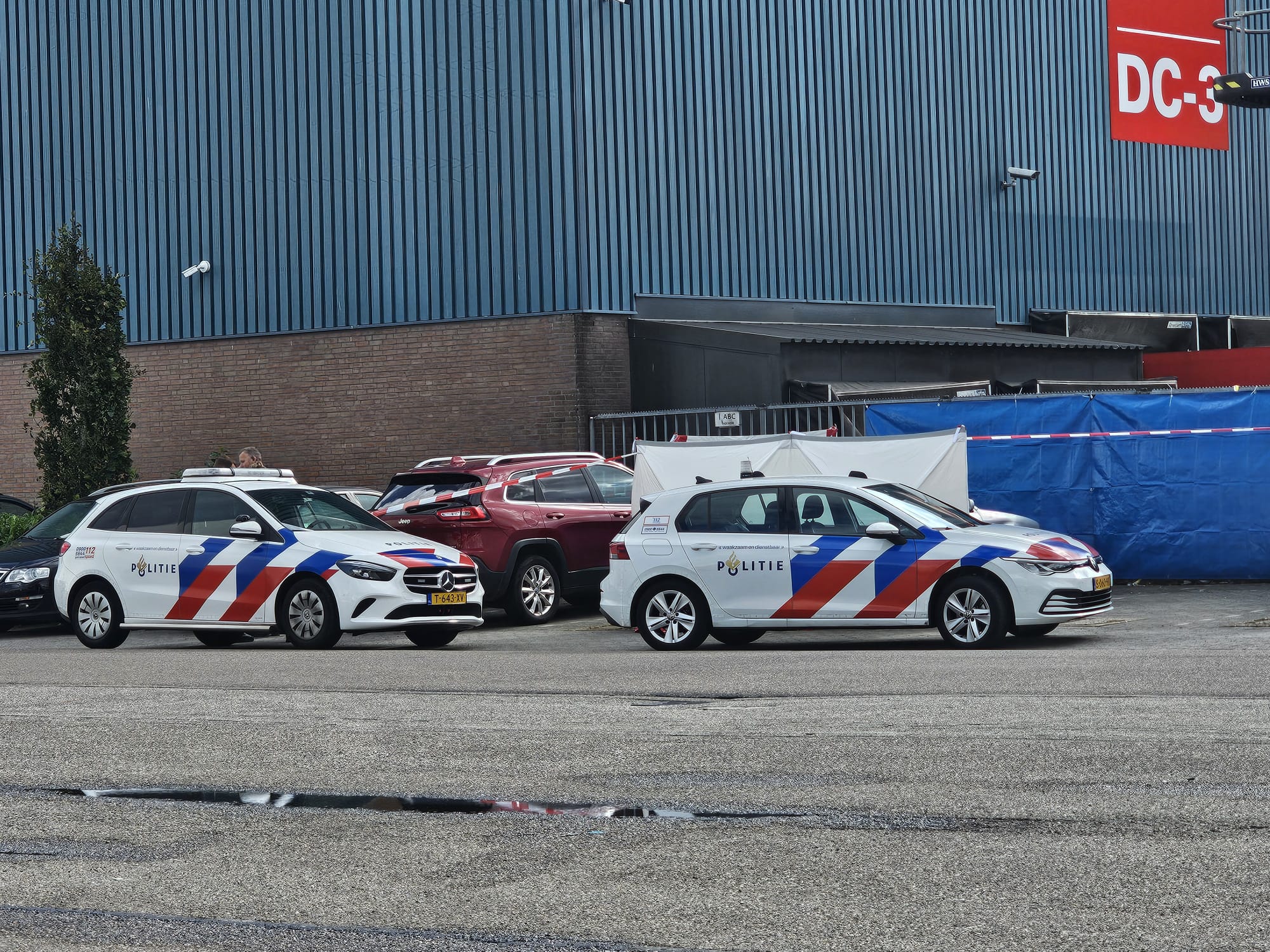 Overleden persoon aangetroffen in voertuig