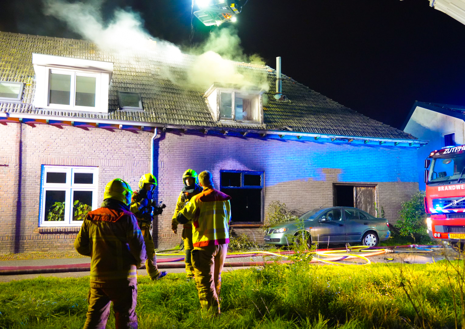 Grote brand zorgt voor veel schade aan woning