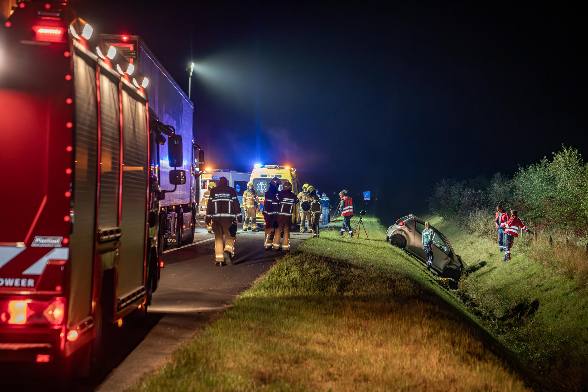 Automobilist dood aangetroffen langs de weg in de sloot