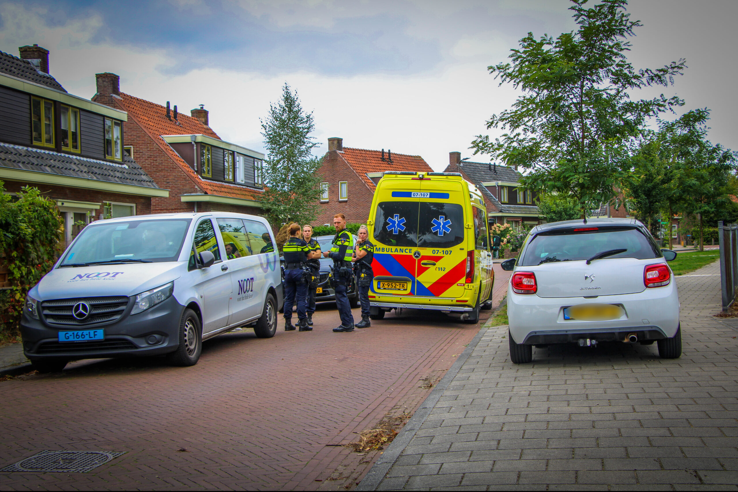 Kind naar het ziekenhuis na aanrijding in Dieren
