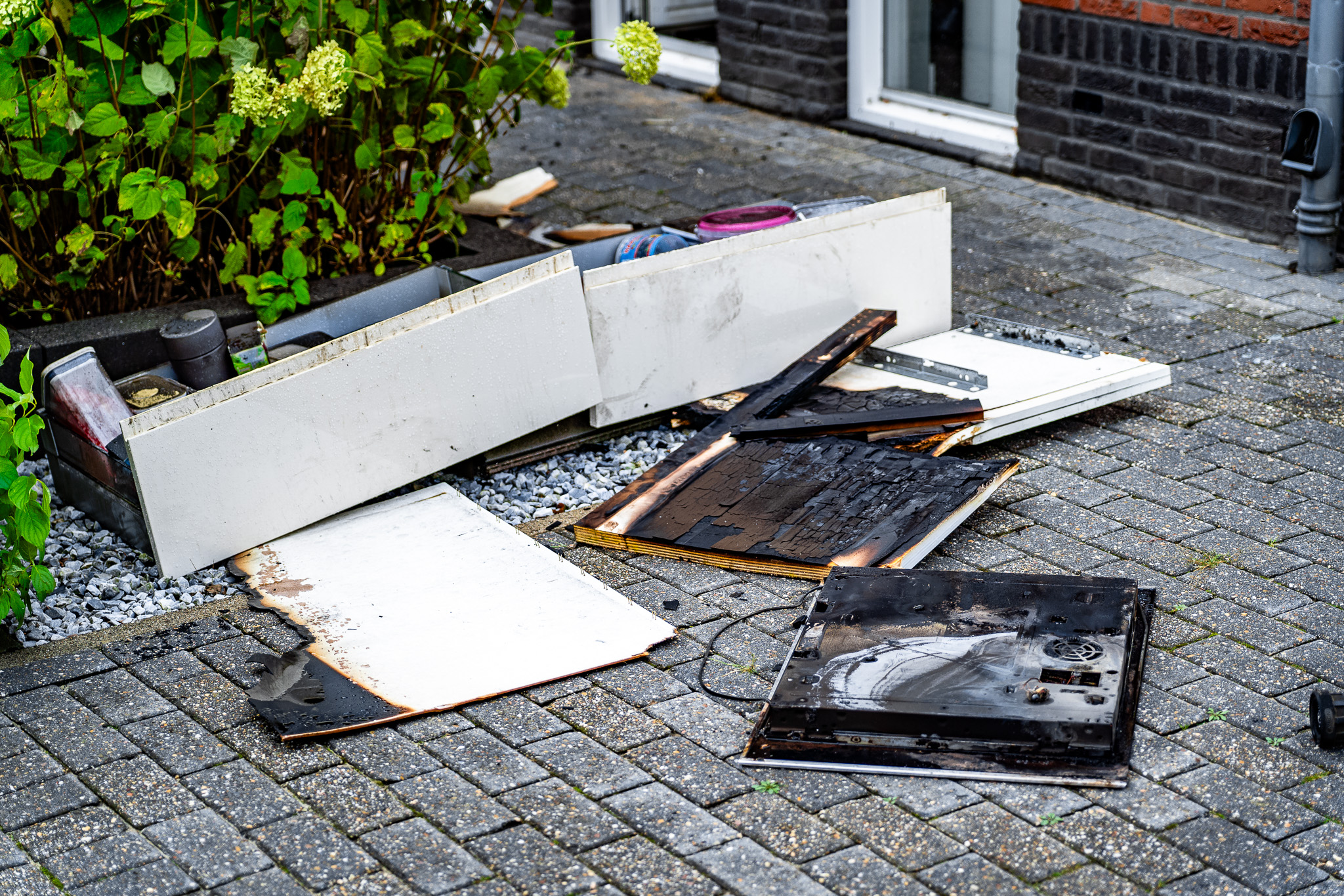 Huisdier gered bij woningbrand veroorzaakt door inductiekookplaat