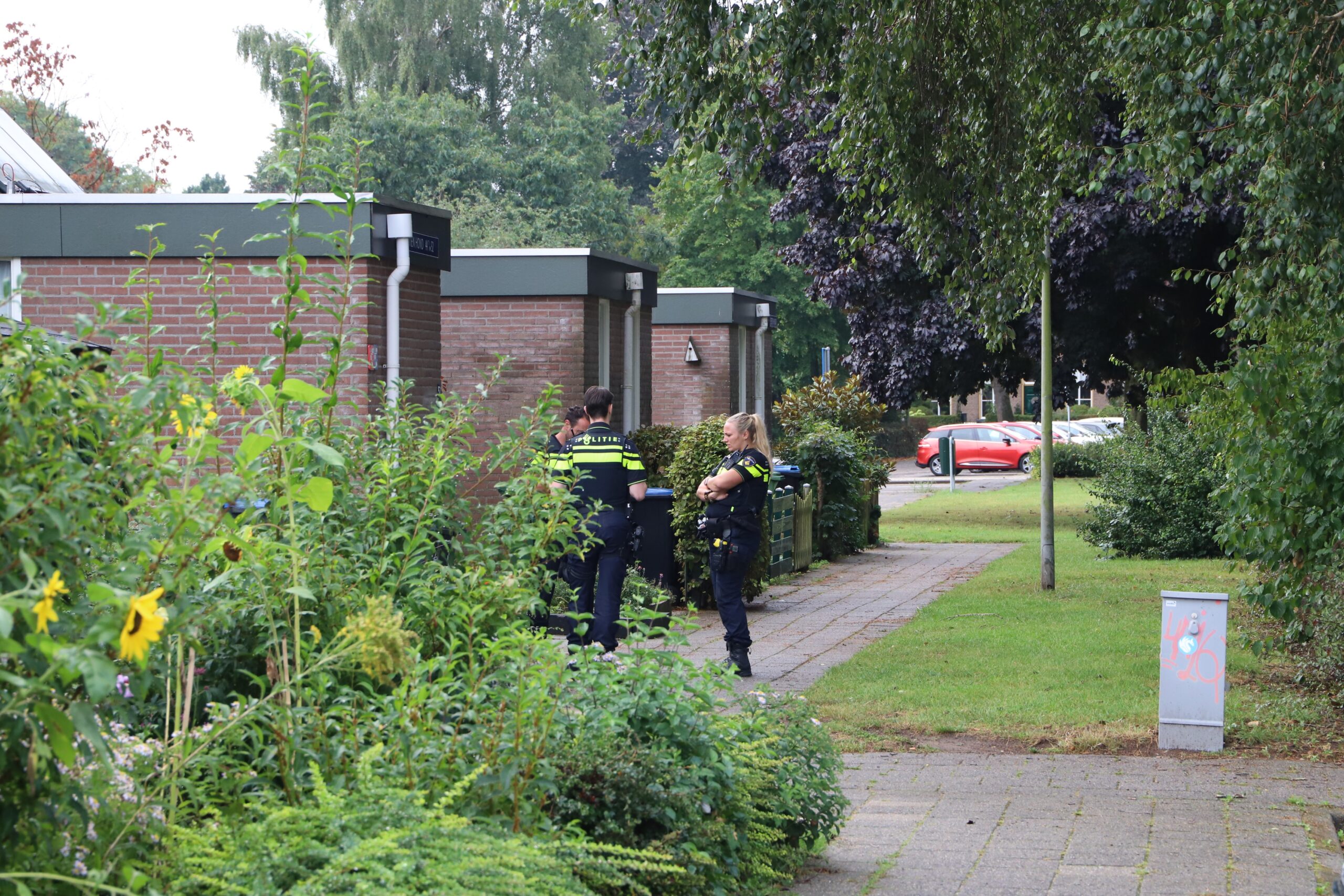 Persoon geraakt bij steekincident in woning