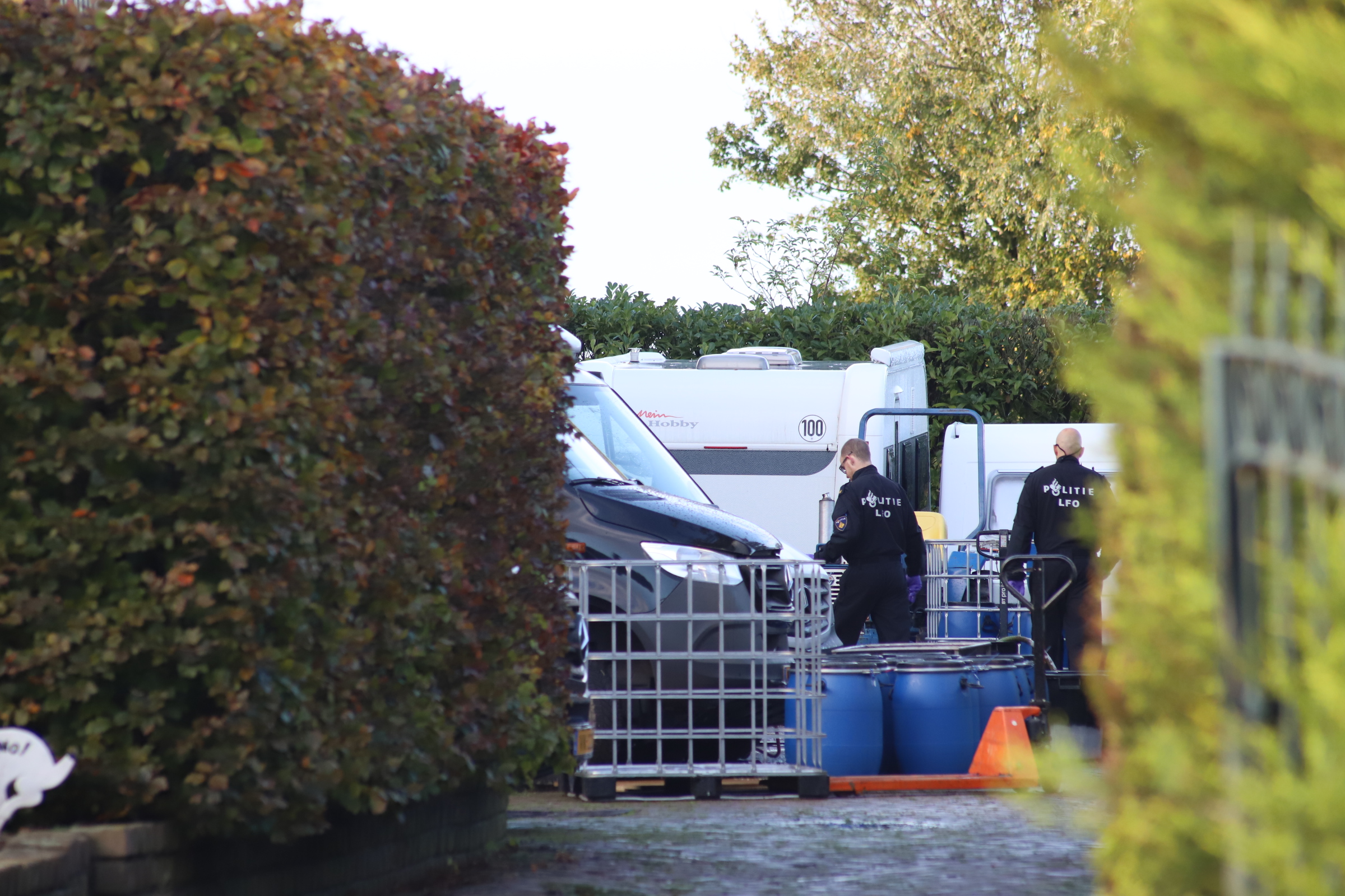 Drugslab aangetroffen in loods achter woning