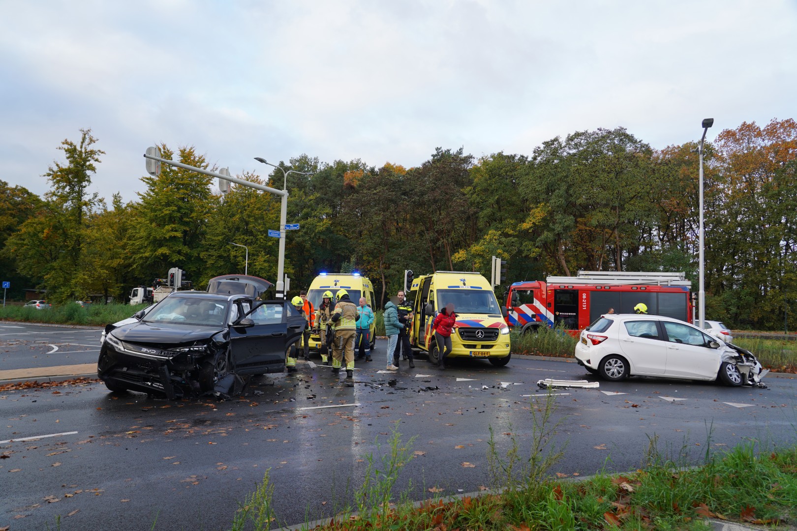 Twee auto’s zwaar beschadigd bij aanrijding