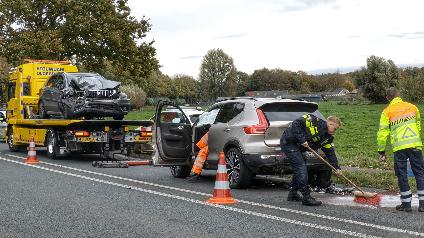 Eén gewonde bij kop-staartaanrijding