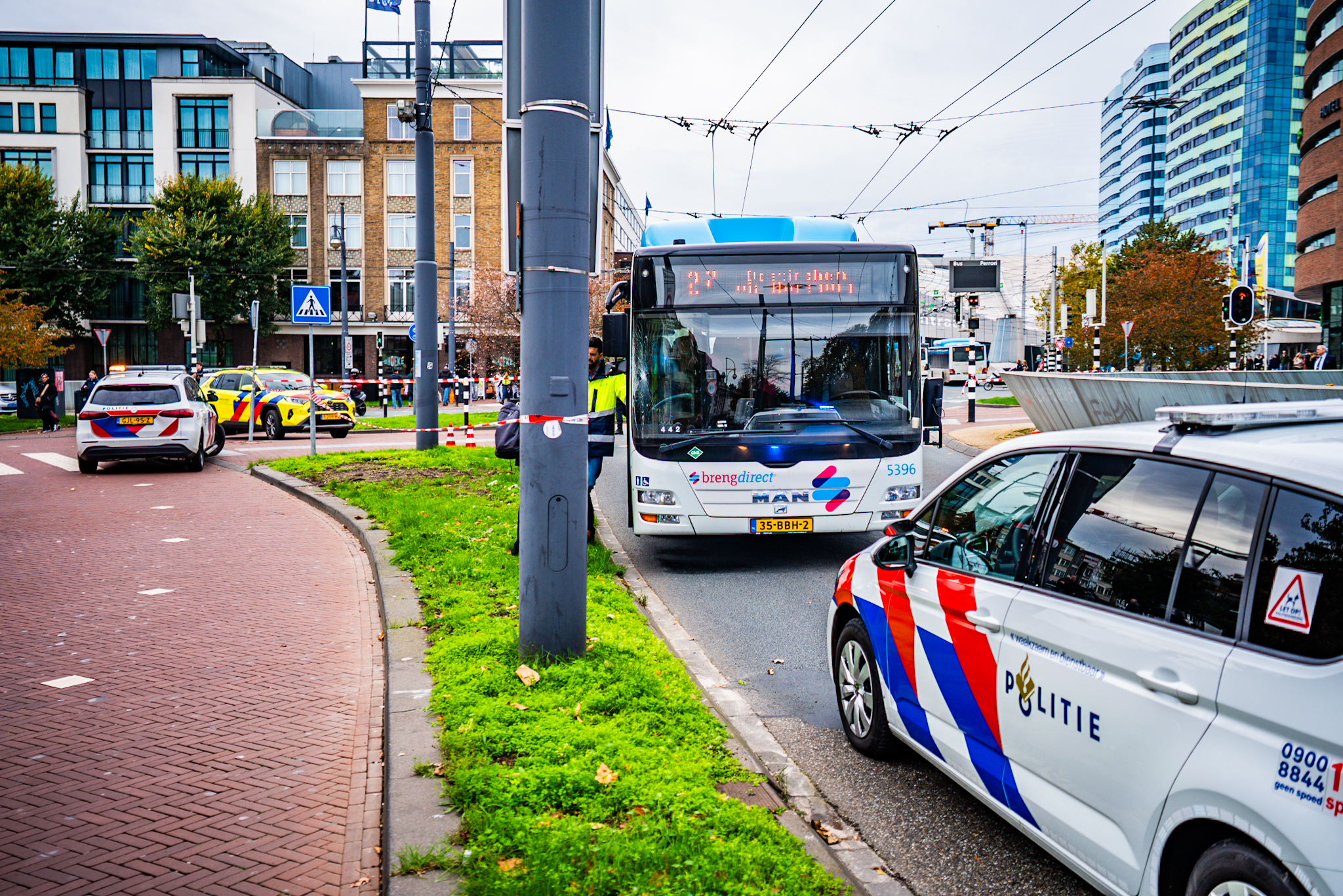 Voetganger ernstig gewond na aanrijding met lijnbus