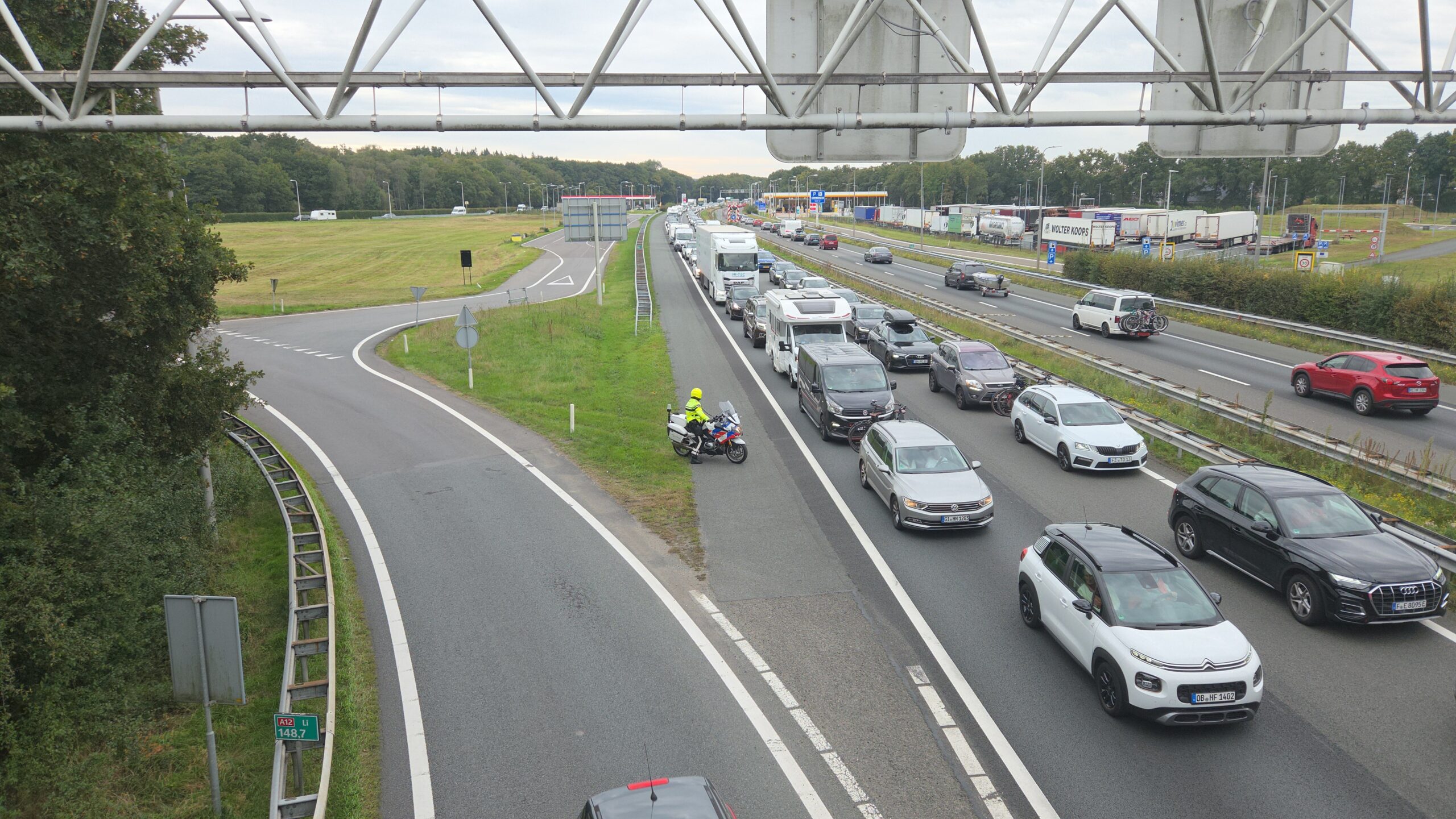 Files op de A12 door Duitse feestdag