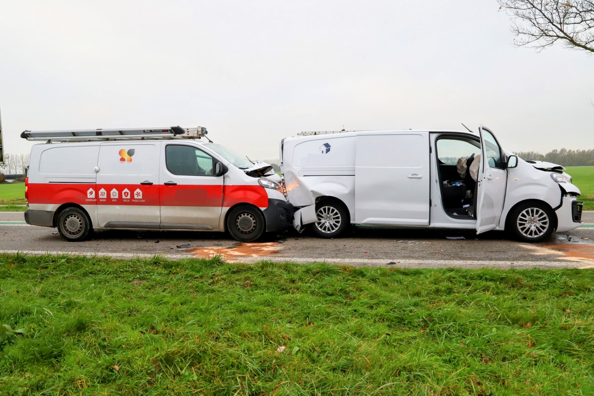 Twee gewonden bij kop-staart botsing