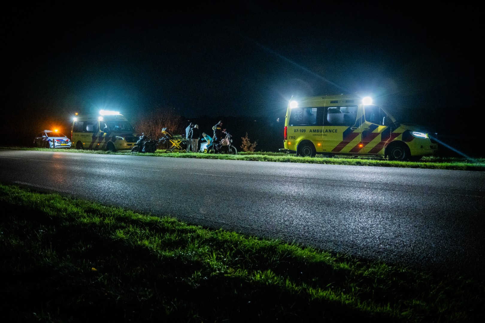 Voetganger en brommerrijder raken gewond bij ongeluk