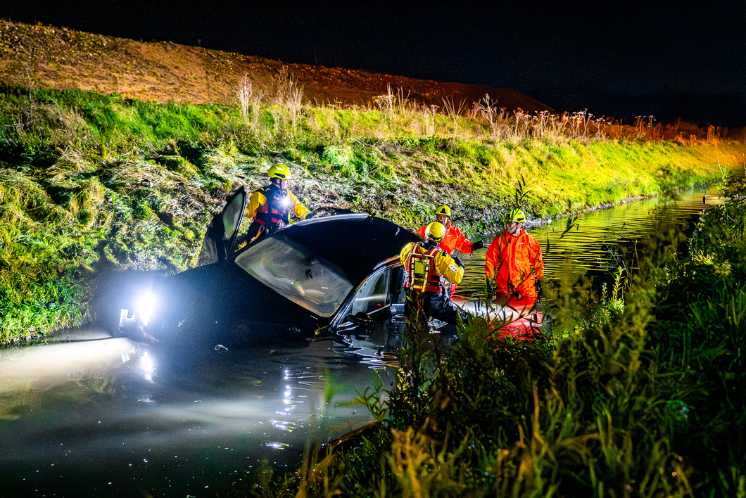 Automobilist verdwenen nadat voertuig in sloot belandt