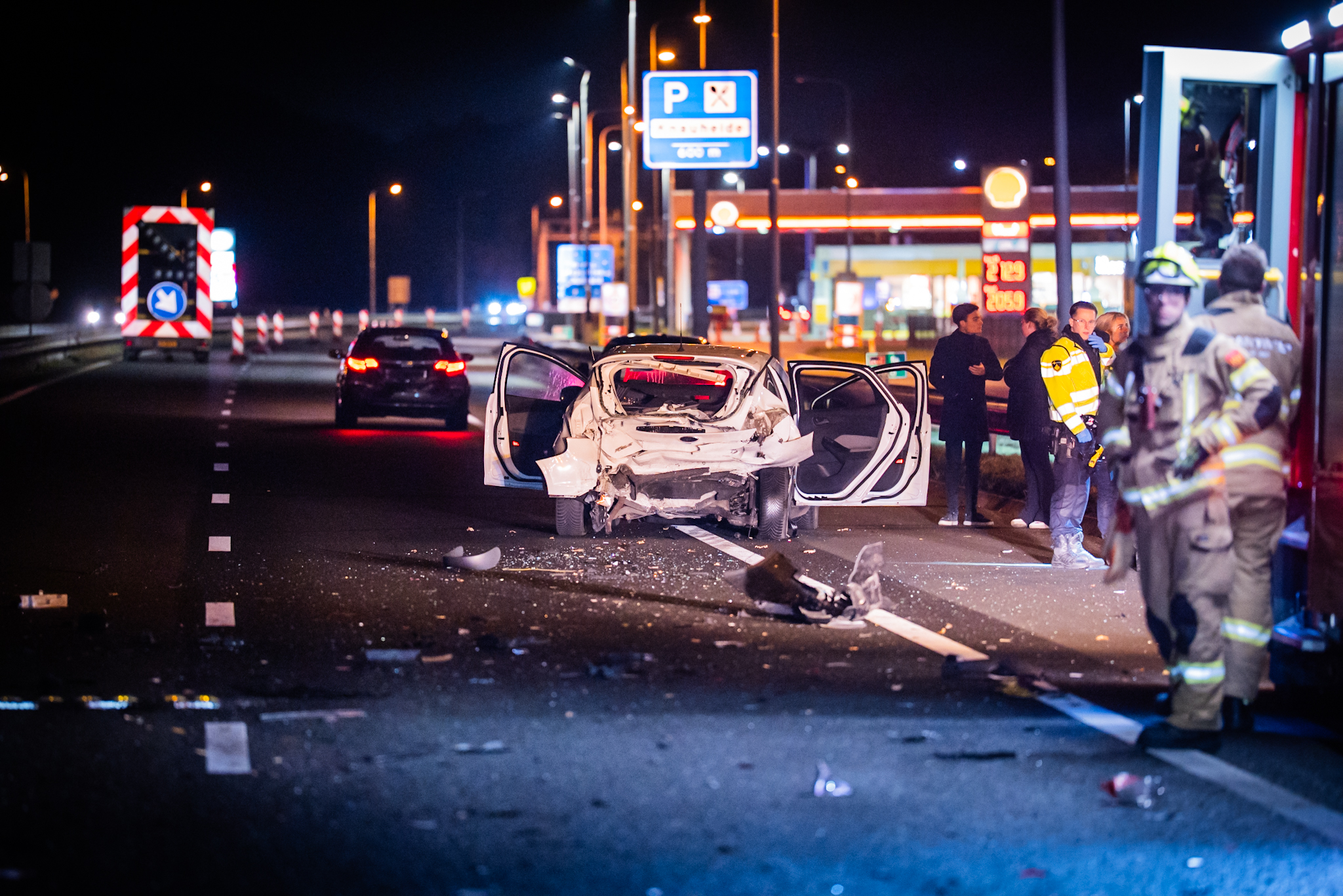 Vier gewonden bij zware kettingbotsing A12 door file grenscontrole