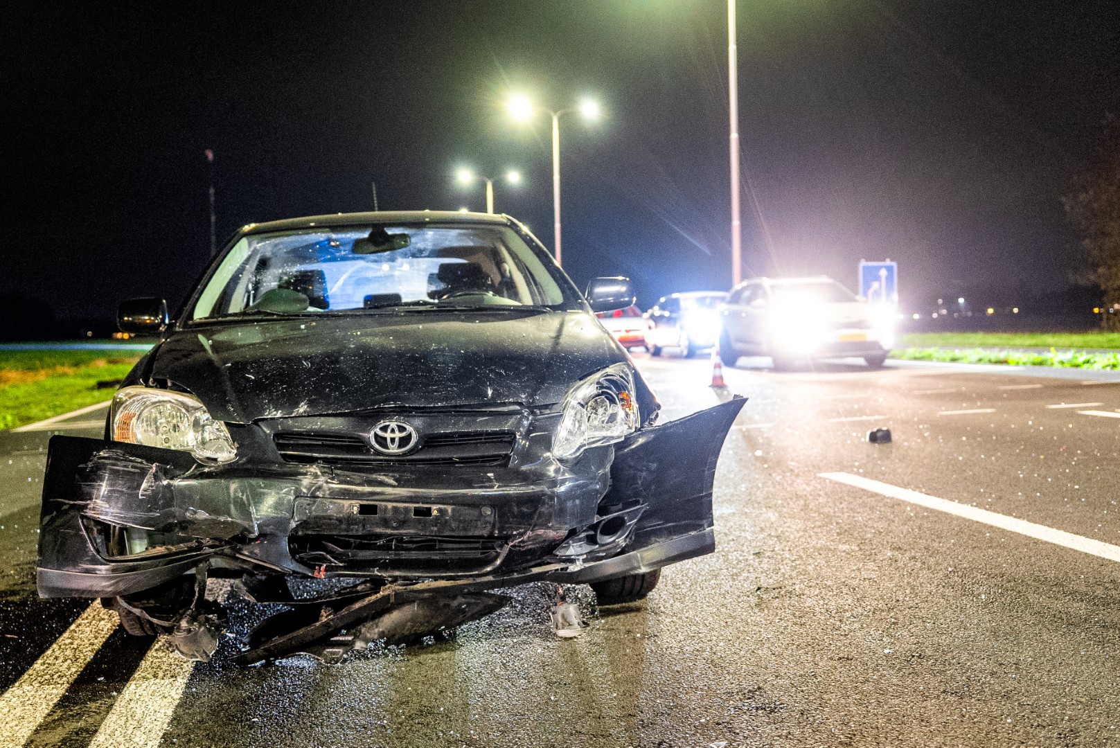 Twee mensen naar ziekenhuis na ongeval op kruising